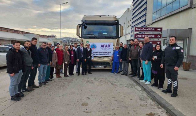 Hastaneden depremzedelere tıbbı malzeme ve gıda desteği