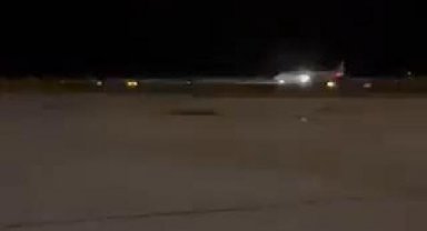 Hatay Havalimanı pistinde kontroller yapıldı, uçuşlar devam ediyor