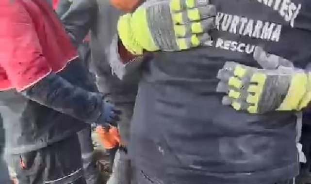 Hatay'da 173 saat sonra enkazdan sağ çıkarıldı