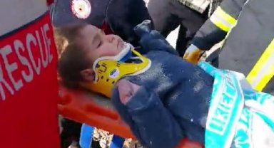 Hatay'da 5 yaşındaki kız çocuğu, 150'nci saatte kurtarıldı