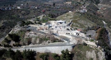 Hatay'da Darb-ı Sak Kalesi ve Bayezid-i Bistami Türbesi yıkıldı