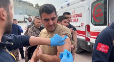 Hatay'da depremzedelere tetanos aşısı