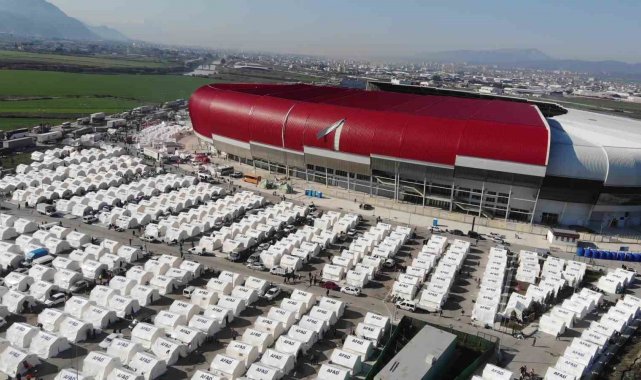 Hatay'da kurulan çadır kent ve yardım merkezi havadan görüntülendi