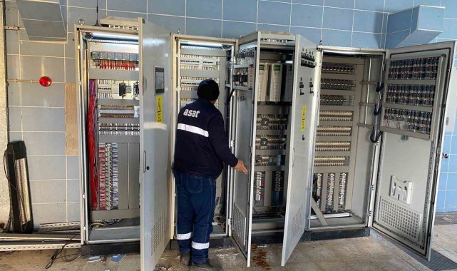 Hatay'da şebeke arızaları onarılıyor
