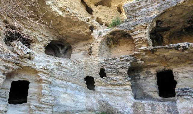 Hatay'daki 2 bin yıllık tarihi yapılar, depremde hasar görmedi