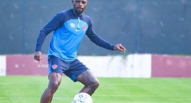 Hatayspor'un Kamerunlu futbolcusu Kevin Soni: "Uyuya kalsam ölecektim"