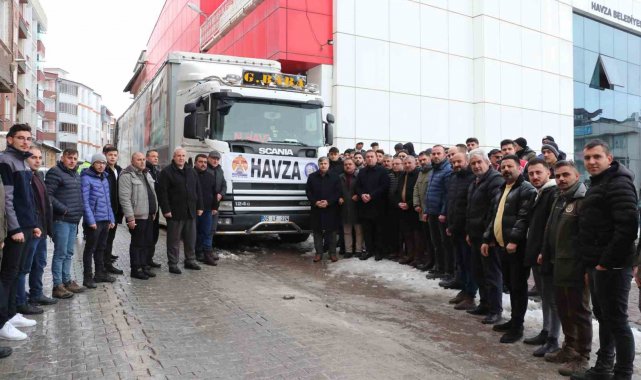 Havza'dan deprem bölgesine 4 tır yardım