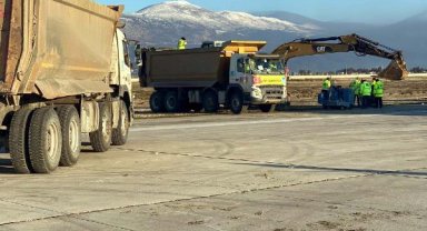 İGA, Hatay Havalimanı'nın pist onarımına başladı