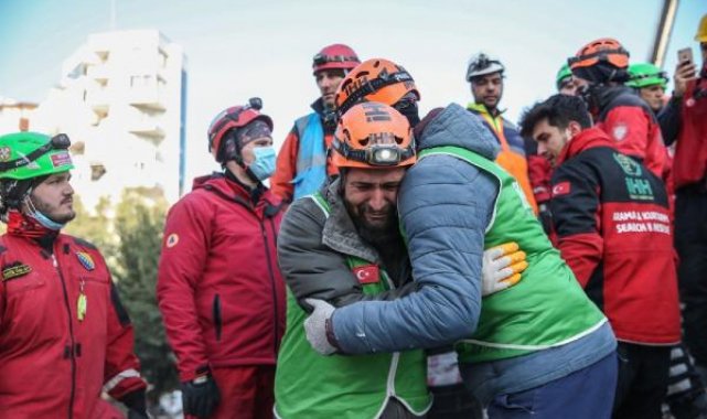 İHH: Ölü ve yaralı olarak 2 bin 147 kişiyi enkazdan çıkardık