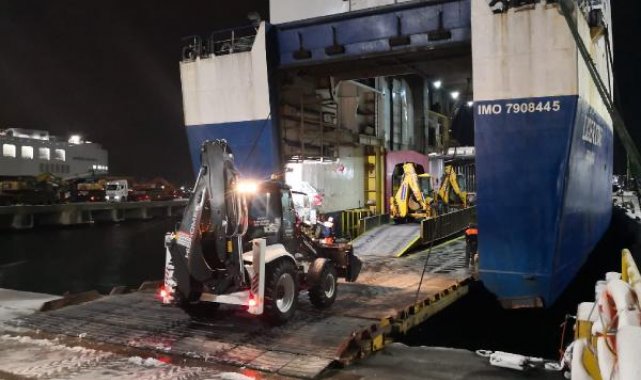 İş makinalarını taşıyan ikinci gemi de İskenderun'a gitti