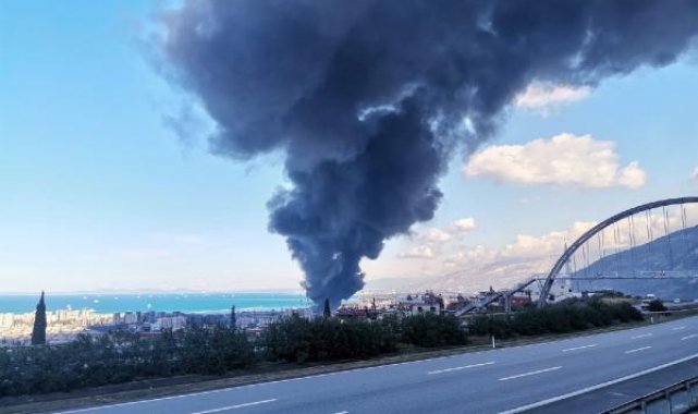 İskenderun Limanı'ndaki yangın devam ediyor