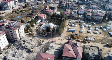İslahiye'deki depremin izleri havadan görüntülendi