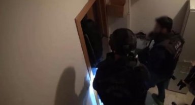 İstanbul'da DEAŞ operasyonunda 15 şüpheli tutuklandı;konsolosluklara yönelik tehdit tespit edilemedi