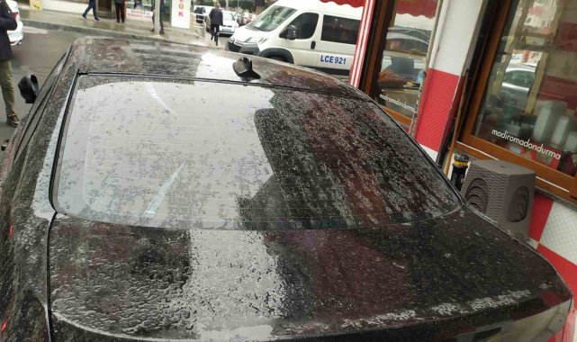 İstanbul'da yağmur yerine çamur yağdı