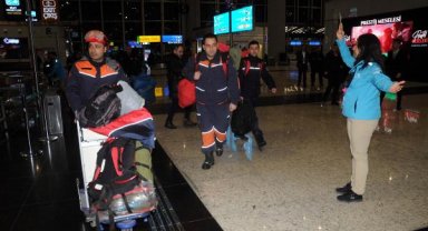 İstanbul'dan deprem bölgesine arama kurtarma ekipleri gidiyor- 1
