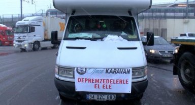 İstanbul'dan gemiyle iş makineleri deprem bölgesine gönderildi