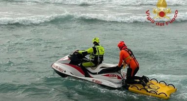 İtalya açıklarında göçmen teknesi battı: 28 ölü