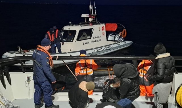 İzmir açıklarında 45 düzensiz göçmen kurtarıldı