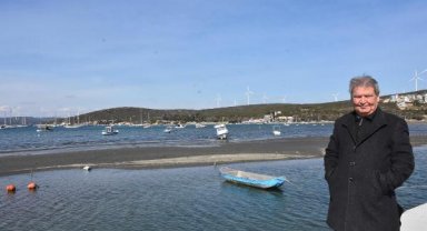 İzmir Seferihisar'da deniz suyu 25 metre çekildi