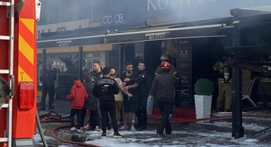 İzmir'de kozmetik mağazasının deposunda yangın: 2 ölü