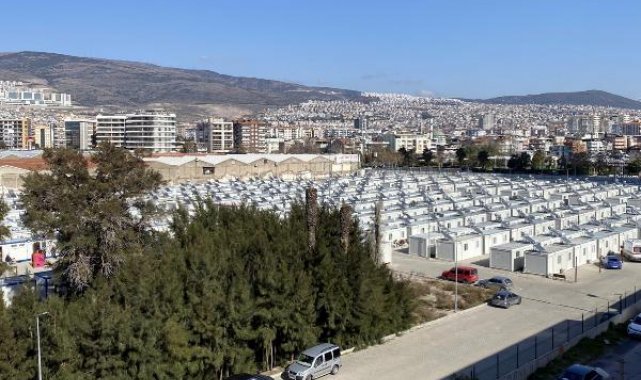 İzmir'deki konteyner kent, depremzedelere hazırlanıyor