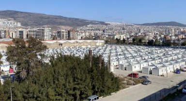 İzmir'deki konteyner kent, depremzedelere hazırlanıyor