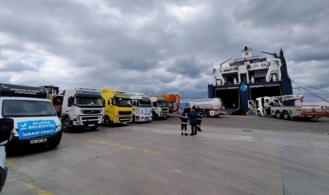 İzmir'den deprem bölgesine yardım gemisi