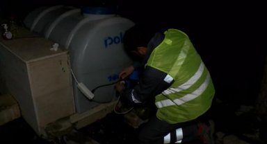 Kahramanmaraş'a giden gönüllüler susuz kalan köyde kuyu buldu