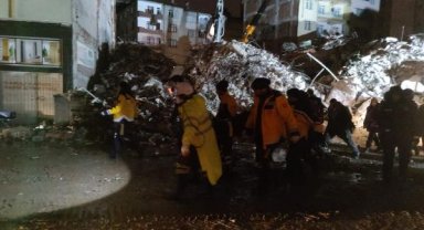 Kahramanmaraş'ta 7.7 ve 7.6 büyüklüğünde 2 deprem; 5 bölge sallandı, çok sayıda ilde yıkım var