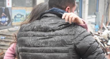 Kahramanmaraş'ta 7.7 ve 7.6 büyüklüğünde 2 deprem; 5 bölge sallandı, çok sayıda ilde yıkım var