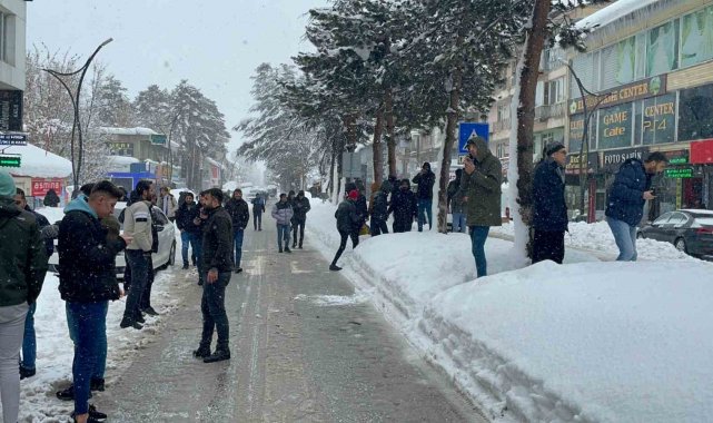 Kahramanmaraş'taki 7.6 büyüklüğündeki deprem doğu illerinde de hissedildi