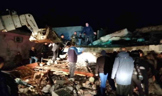 Kahramanmaraş'taki deprem de Osmaniye'de de bina yıkıldı