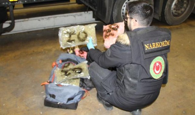 Kapıkule'ye gelen TIR'da 30 kilo uyuşturucu ele geçirildi
