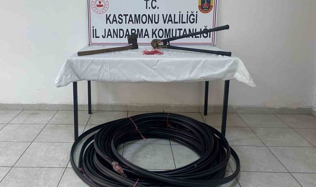 Kastamonu'da kablo çalan üç hırsız, tutuklandı