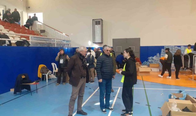 Kemer depremzedelerin yaralarına ortak oluyor