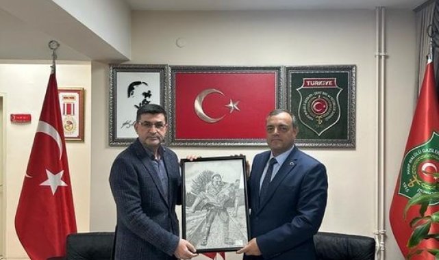 Kırşehirli gazi kızının çizdiği kara kalem çalışmaları İstanbul'da sergilenecek