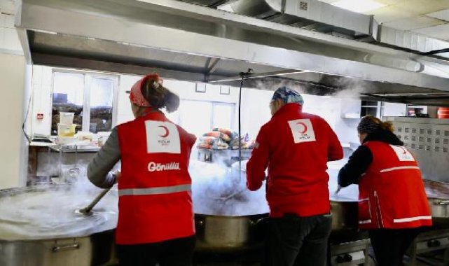 Kızılay, deprem bölgesindeki gıda ve yardım dağıtım noktalarını açıkladı