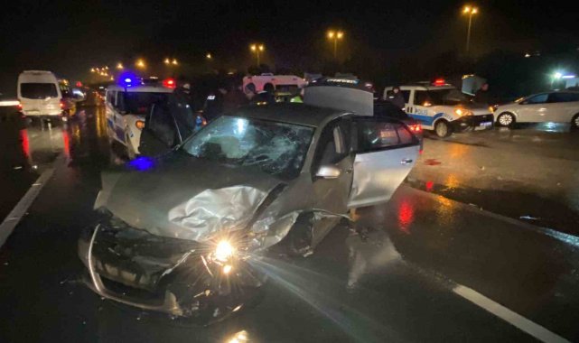 Kocaeli'de filim sahnelerini aratmayacak kovalamaca nefes kesti, 2 polis yaralandı