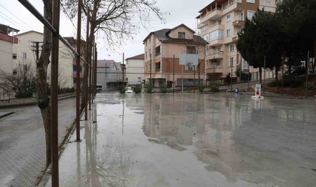 Kocatepe Mahallesi'ne yeni basketbol sahası