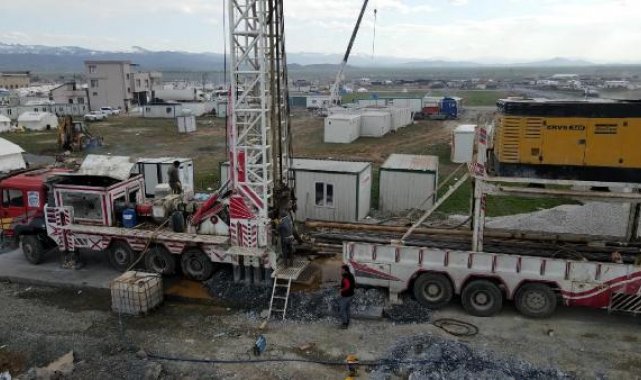 Konutların yapılacağı zeminler 'mikrobölgeleme' ile belirleniyor