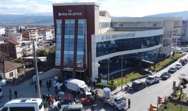 Köşk halkının şefkat eli deprem bölgesinde