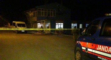 Köy muhtarı ile amcasını öldürüp, 2 kişiyi de yaralayan şüpheli yakalandı