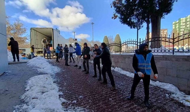 KTO'dan depremzedelere yardım sürüyor