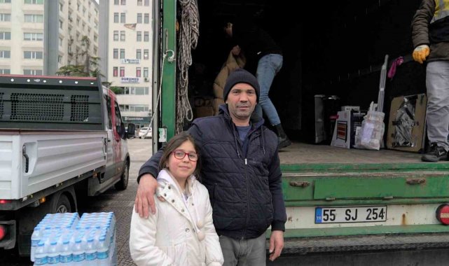 Kumbarasında biriktirdiği parayla depremzedelere battaniye aldı