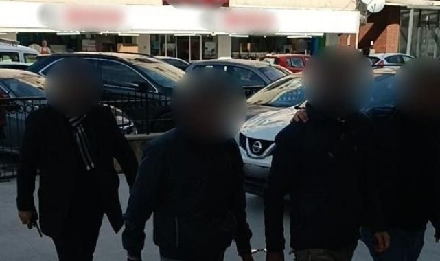 Kuşadası'nda aranan şüpheliler polis ekiplerine takıldı