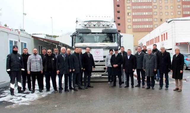 Kütahya İl Sağlık Müdürlüğünden deprem bölgesine tıbbi ve insani yardım malzemesi
