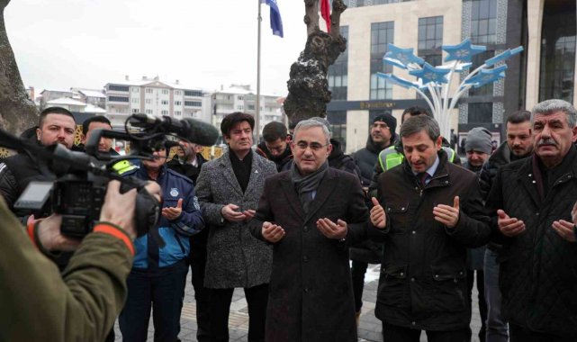 Kütahya'dan 22. tır dualarla uğurlandı