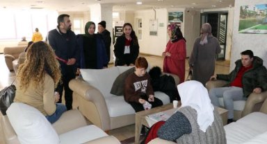 Malatyalı depremzede: Gözümüzün önünde binalar yıkılıyordu