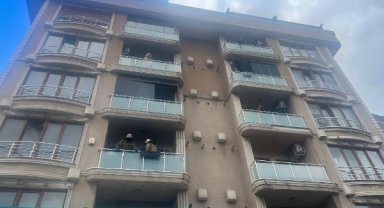 Maltepe'de 5 katlı binanın ikinci katında yangın