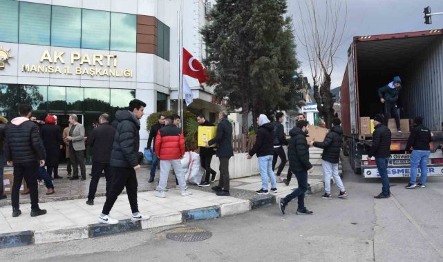 Manisa AK Parti depremzedeler için seferber oldu